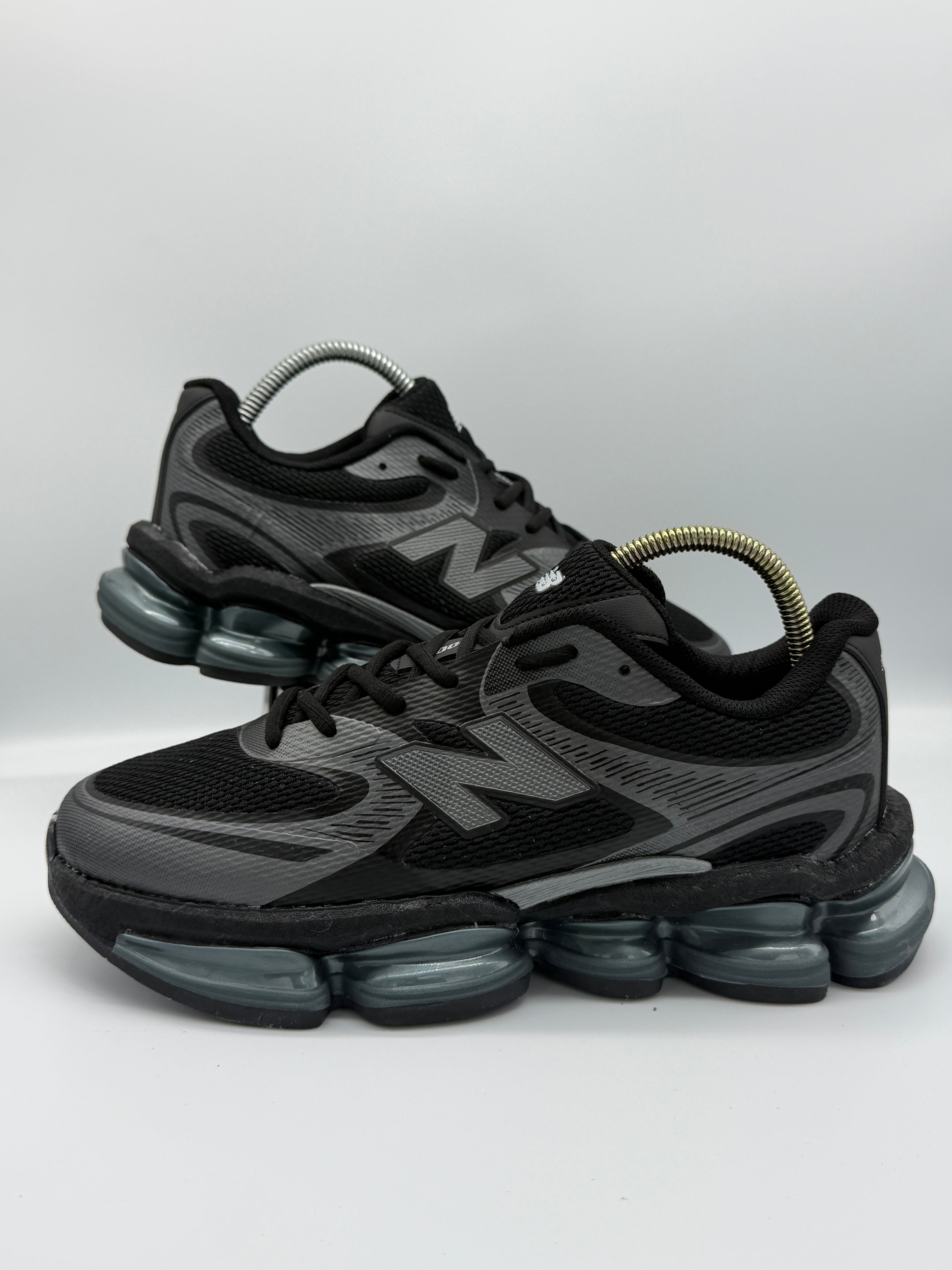 Мъжки маратонки New Balance 2000 в черно и сиво