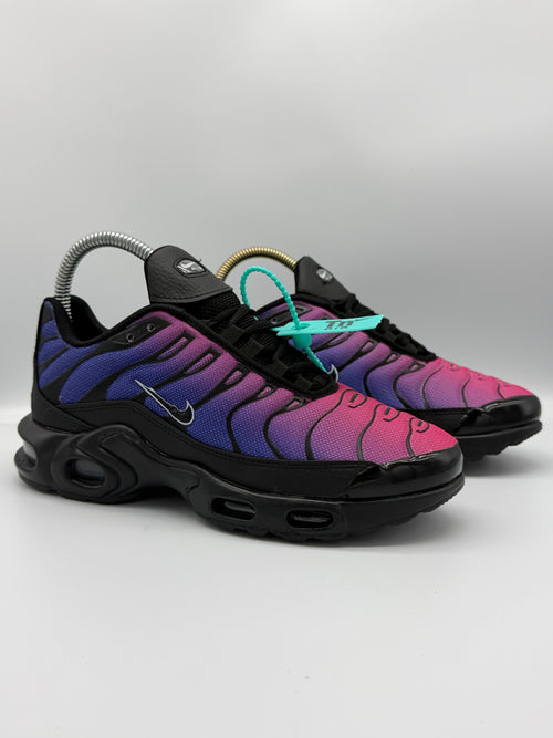 Дамски маратонки Nike TN в синьо и розово с преливащ ефект