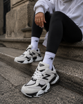 Маратонки New Balance 9060 – бели с черни детайли