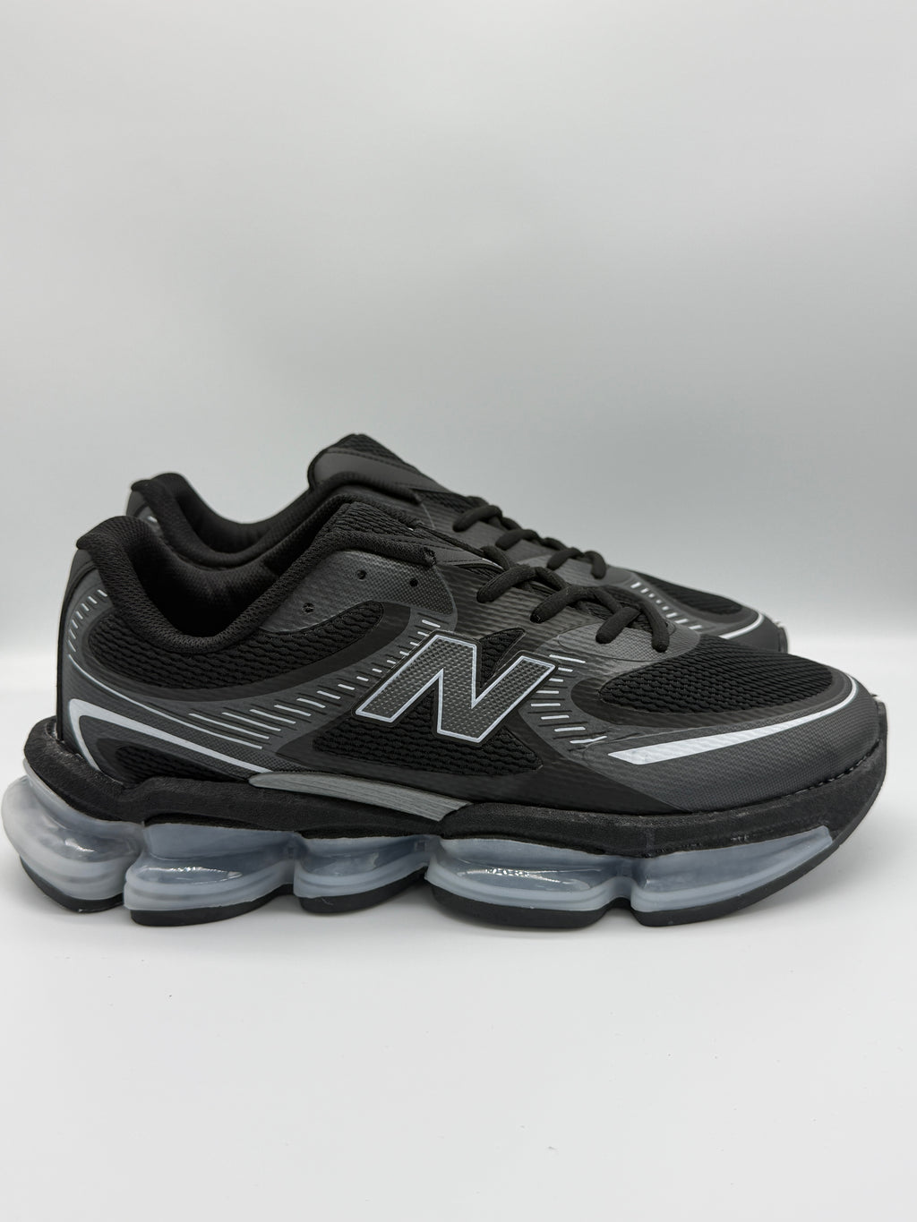 Мъжки маратонки New Balance 2000 в черно, сиво и бяло