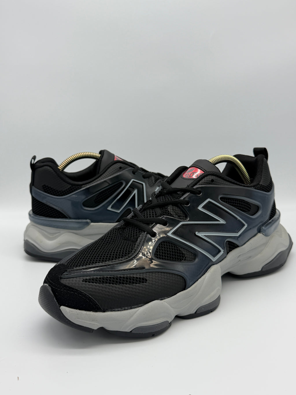 Мъжки маратонки New Balance 9060 в черно и антрацит