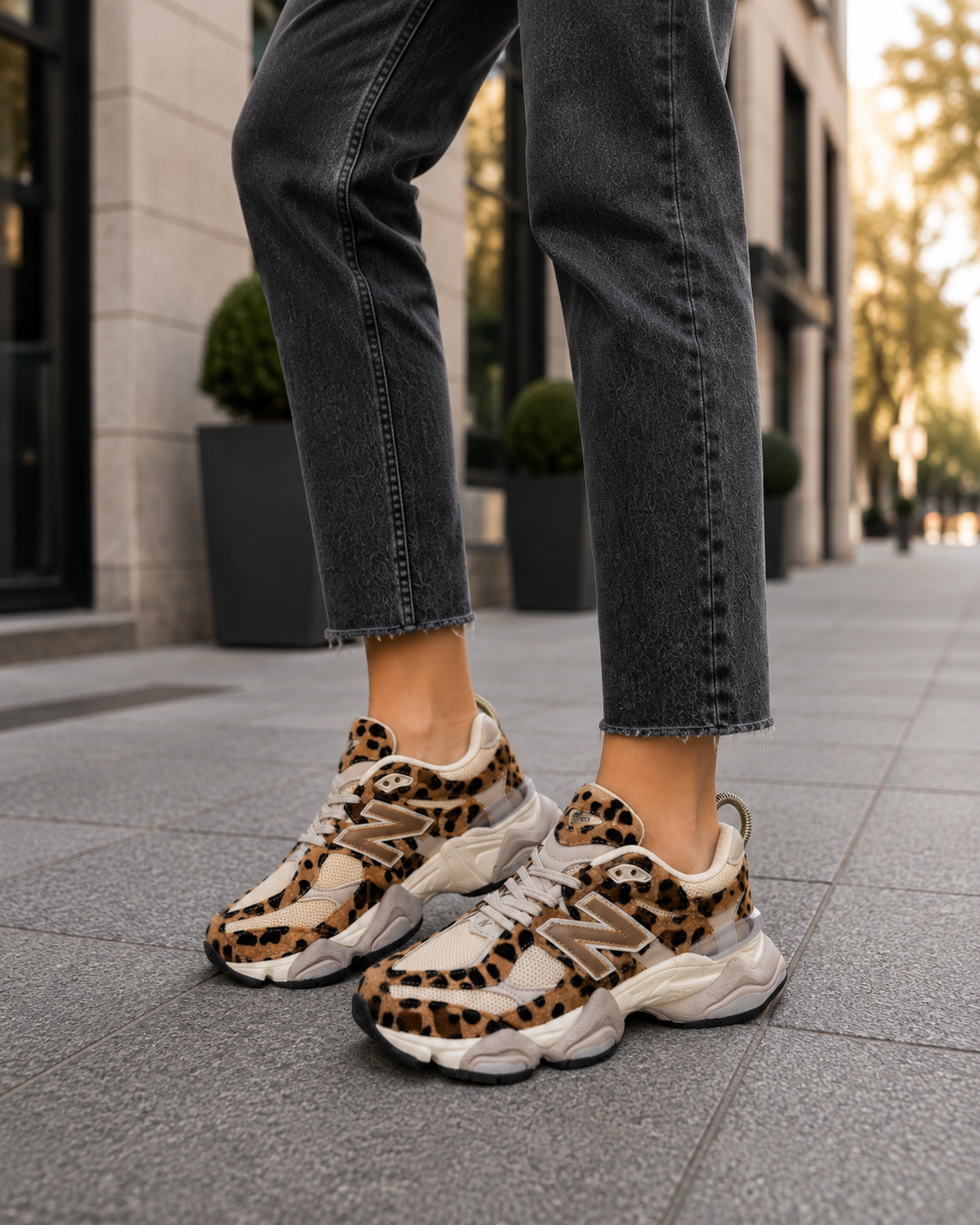 Дамски маратонки New Balance 9060 – бежови с леопардов десен
