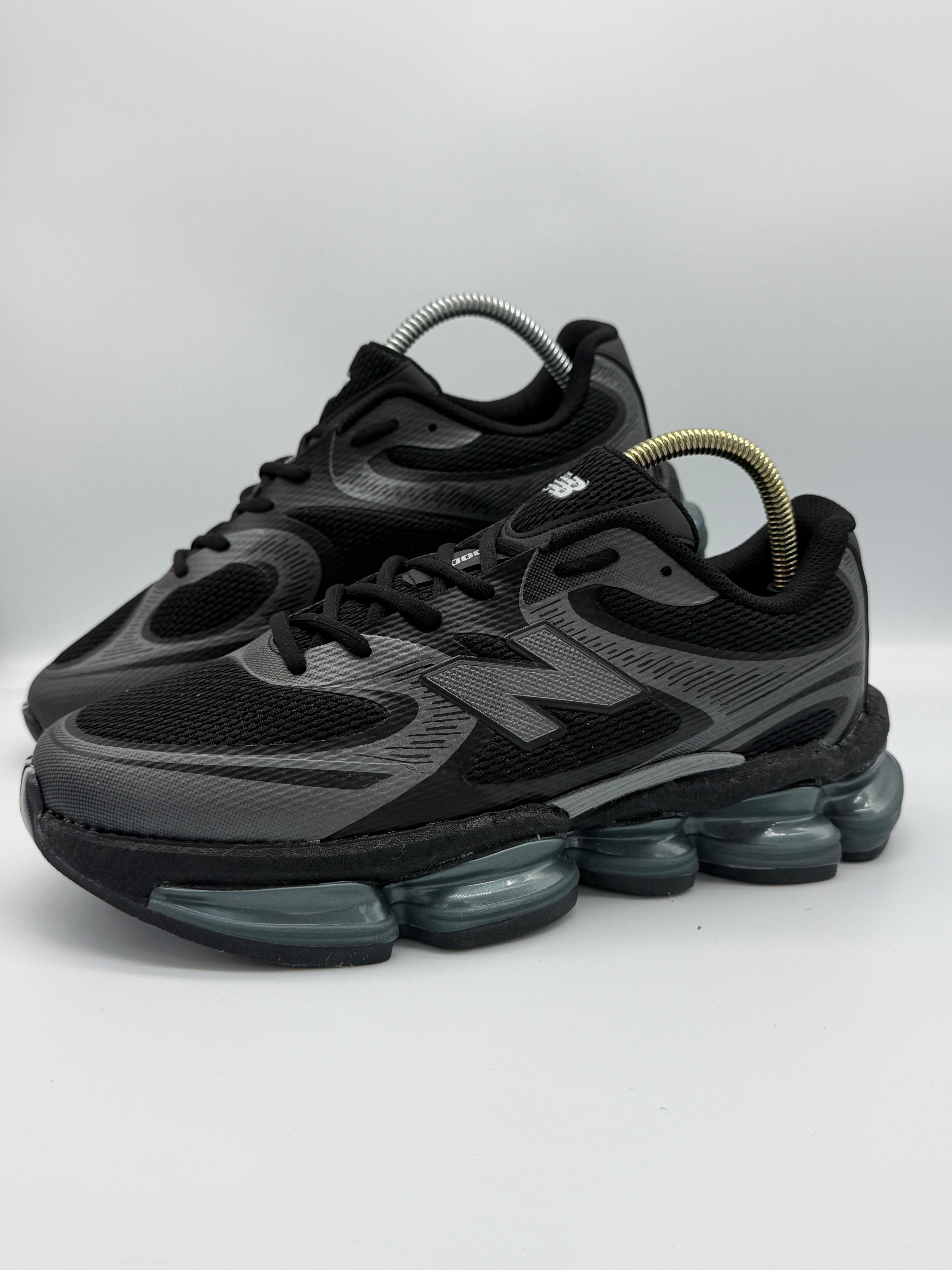 Мъжки маратонки New Balance 2000 в черно и сиво