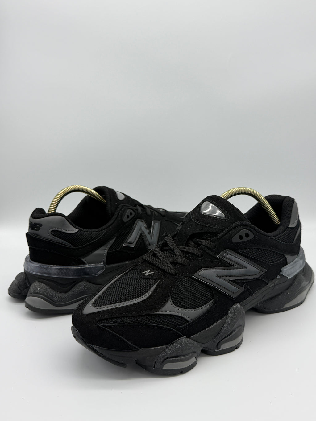 Мъжки маратонки New Balance 9060 в черно