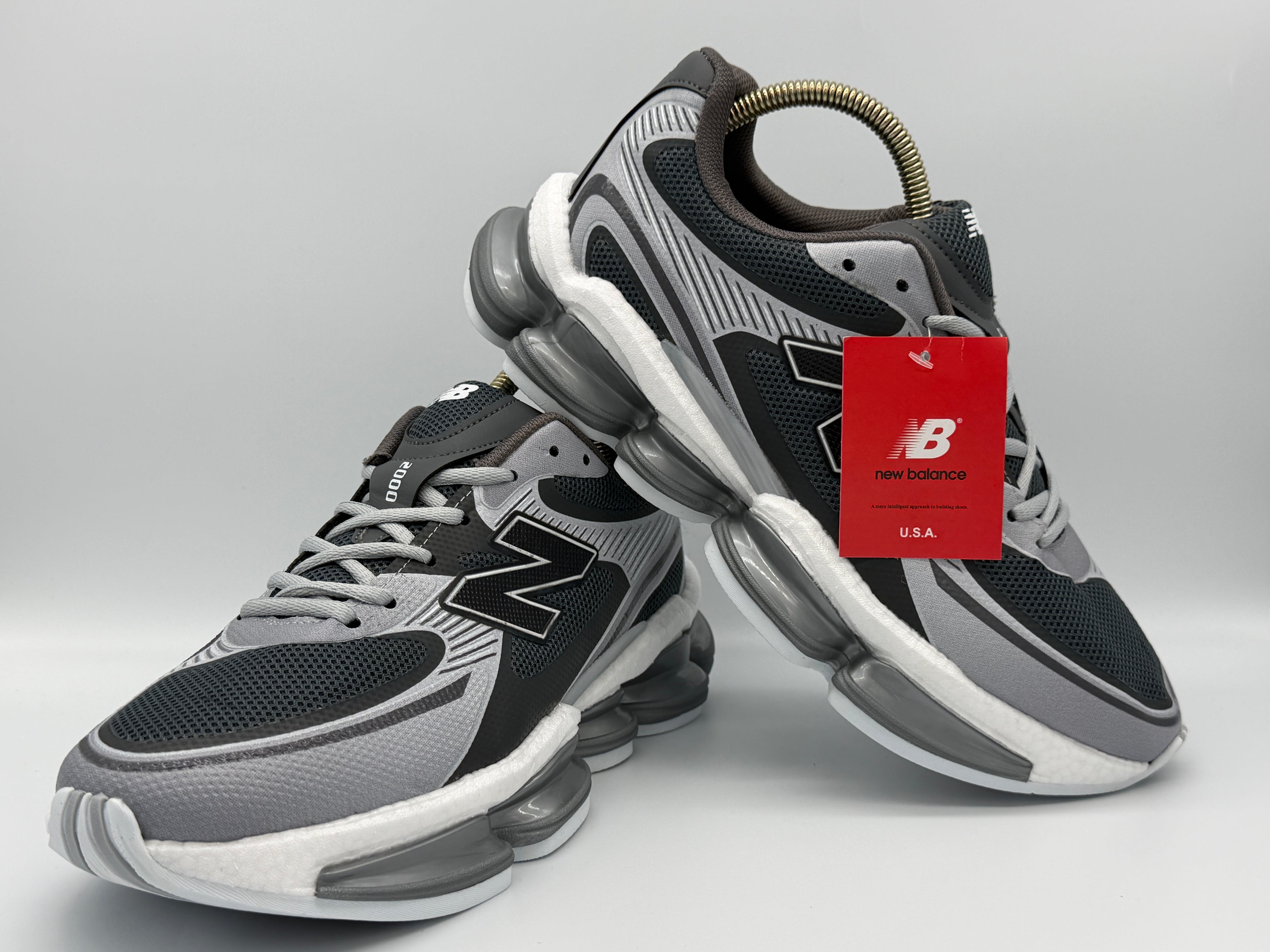 Мъжки маратонки New Balance 2000 в черно, сиво и бяло
