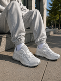 Дамски маратонки New Balance 204L – бели