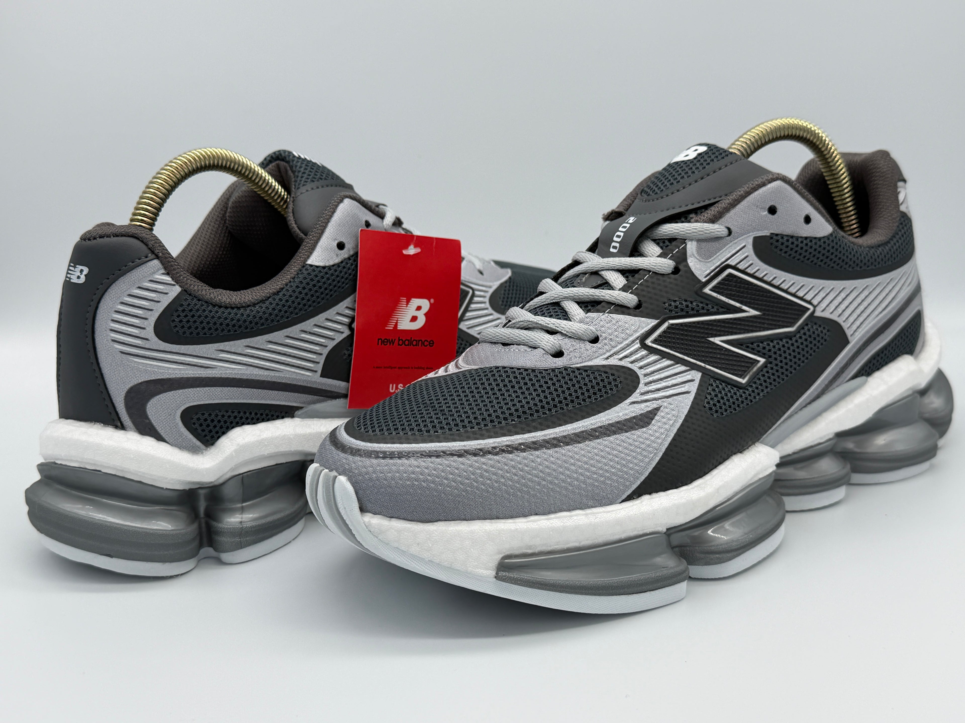Мъжки маратонки New Balance 2000 в черно, сиво и бяло