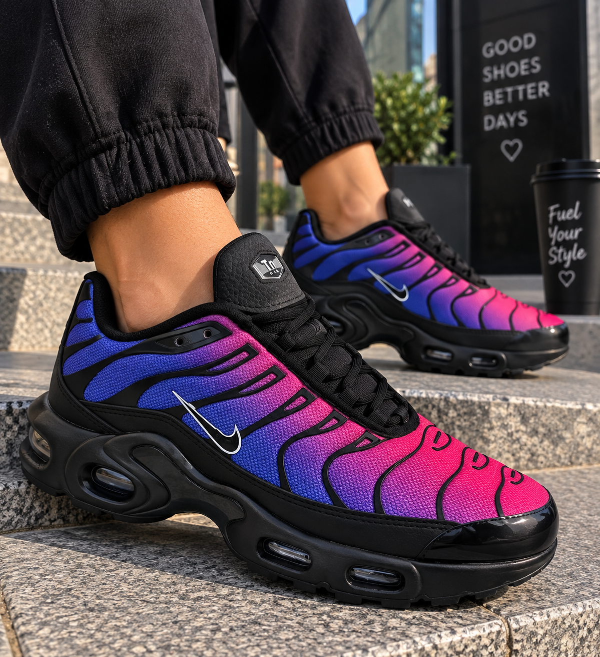Дамски маратонки Nike TN в синьо и розово с преливащ ефект