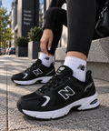Дамски маратонки New Balance 530 – черни с бели детайли