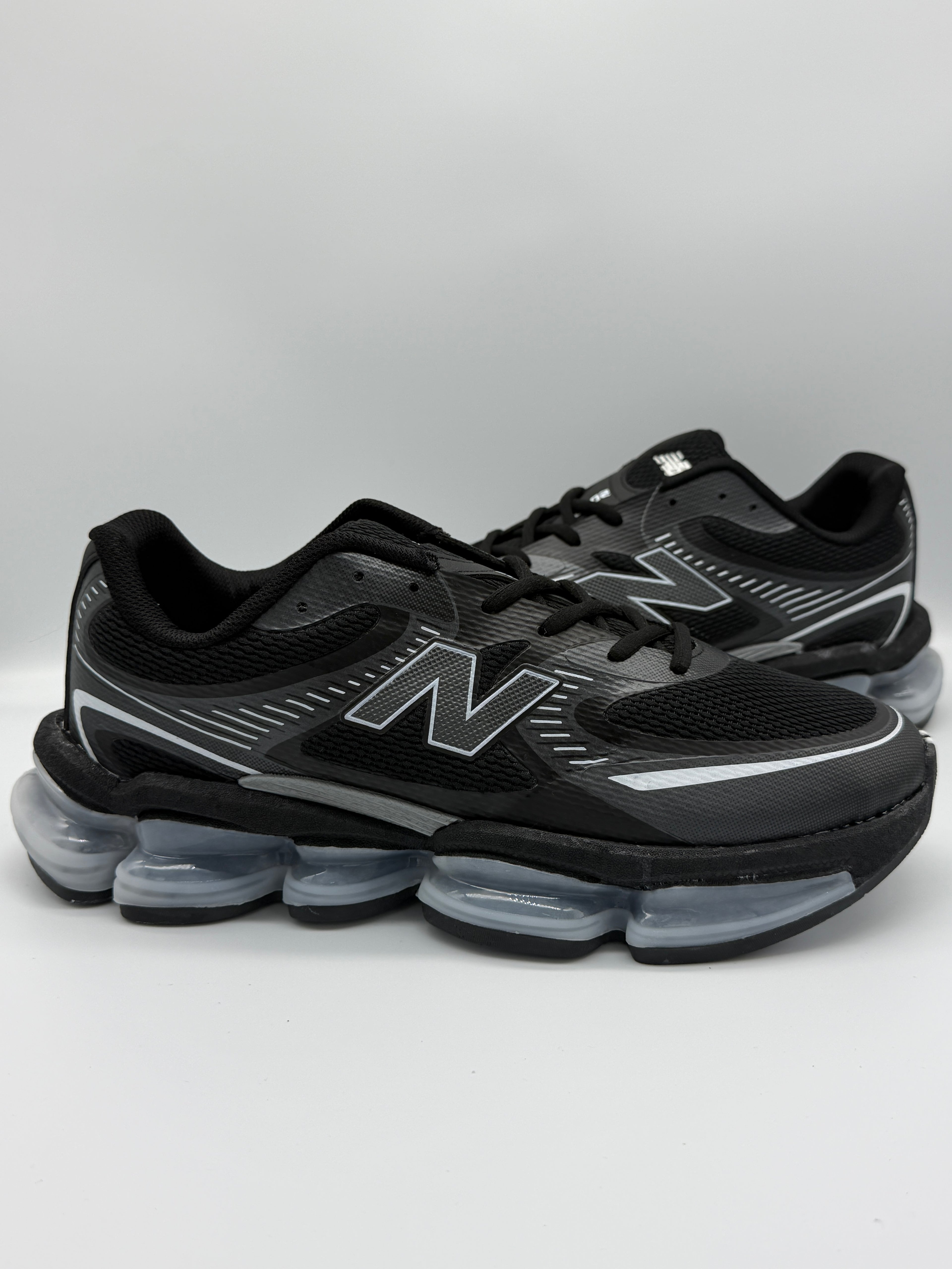 Мъжки маратонки New Balance 2000 в черно, сиво и бяло