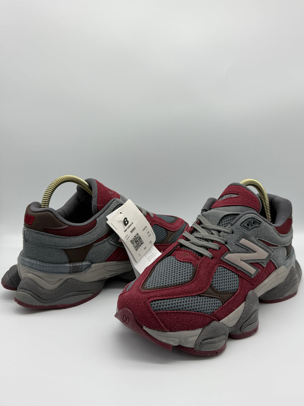 Дамски маратонки New Balance 9060 в бордо и тъмносиво