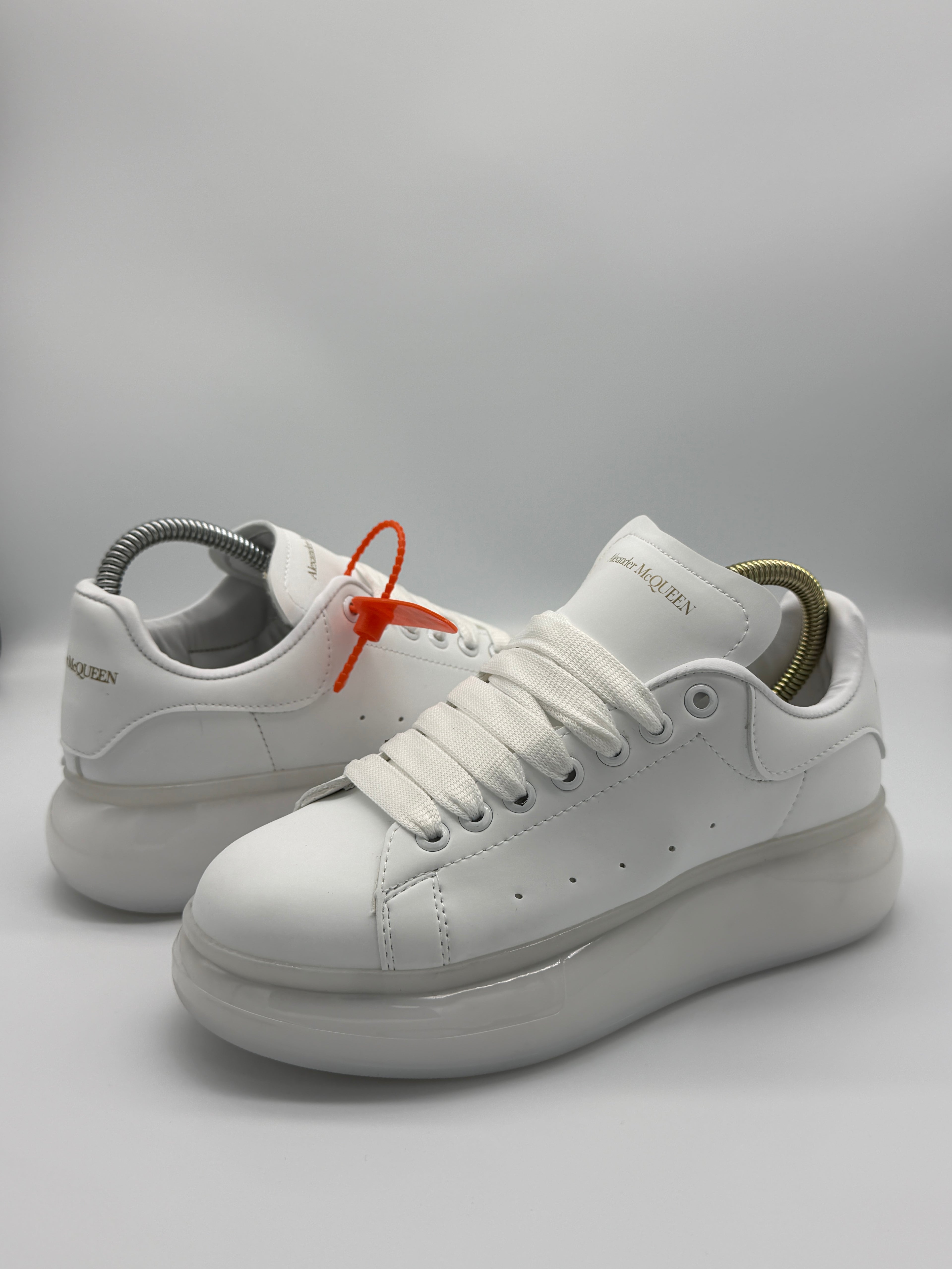 Маратонки Alexander McQueen – Бяло