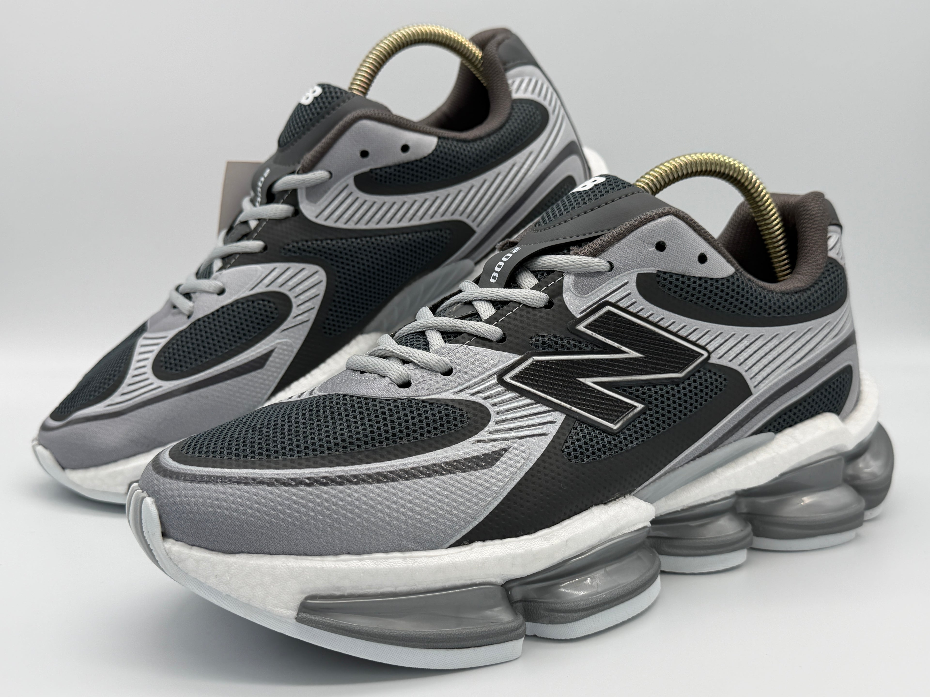 Мъжки маратонки New Balance 2000 в черно, сиво и бяло