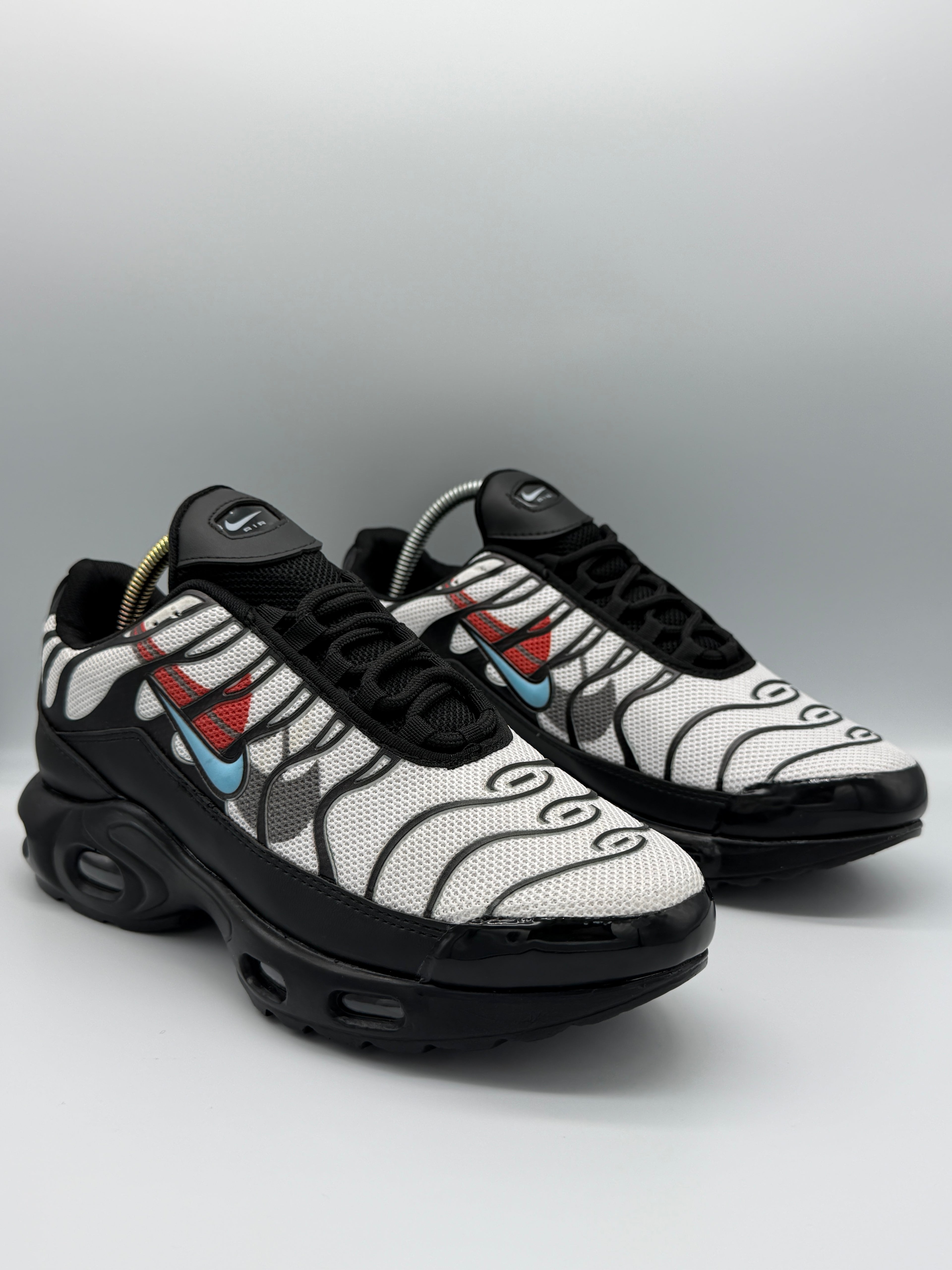 Мъжки маратонки Nike TN в черно и бяло