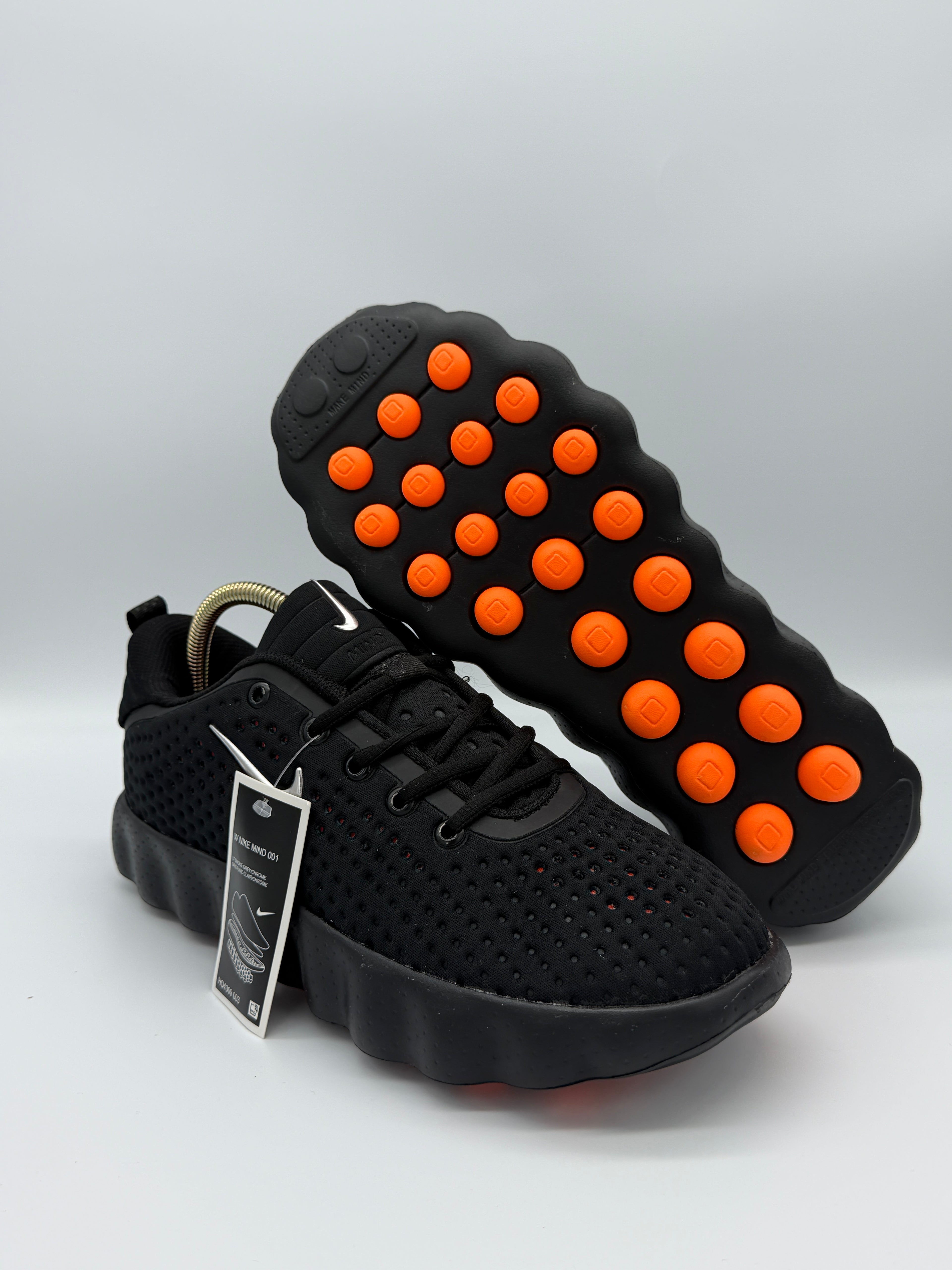 Маратонки Nike Mind 002 в черно