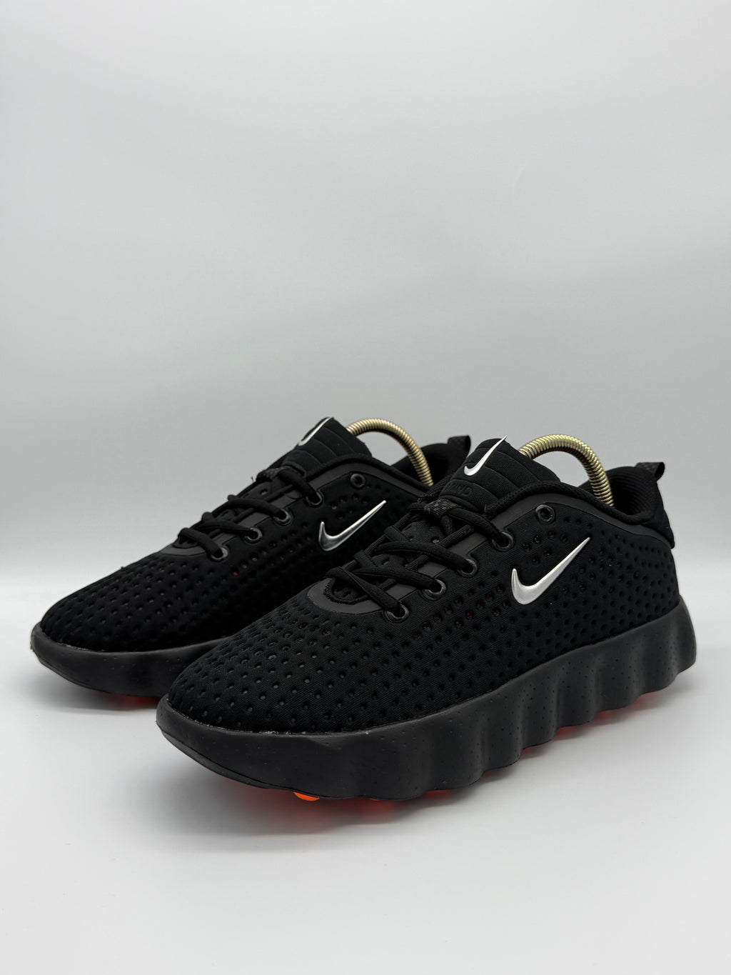 Маратонки Nike Mind 002 в черно