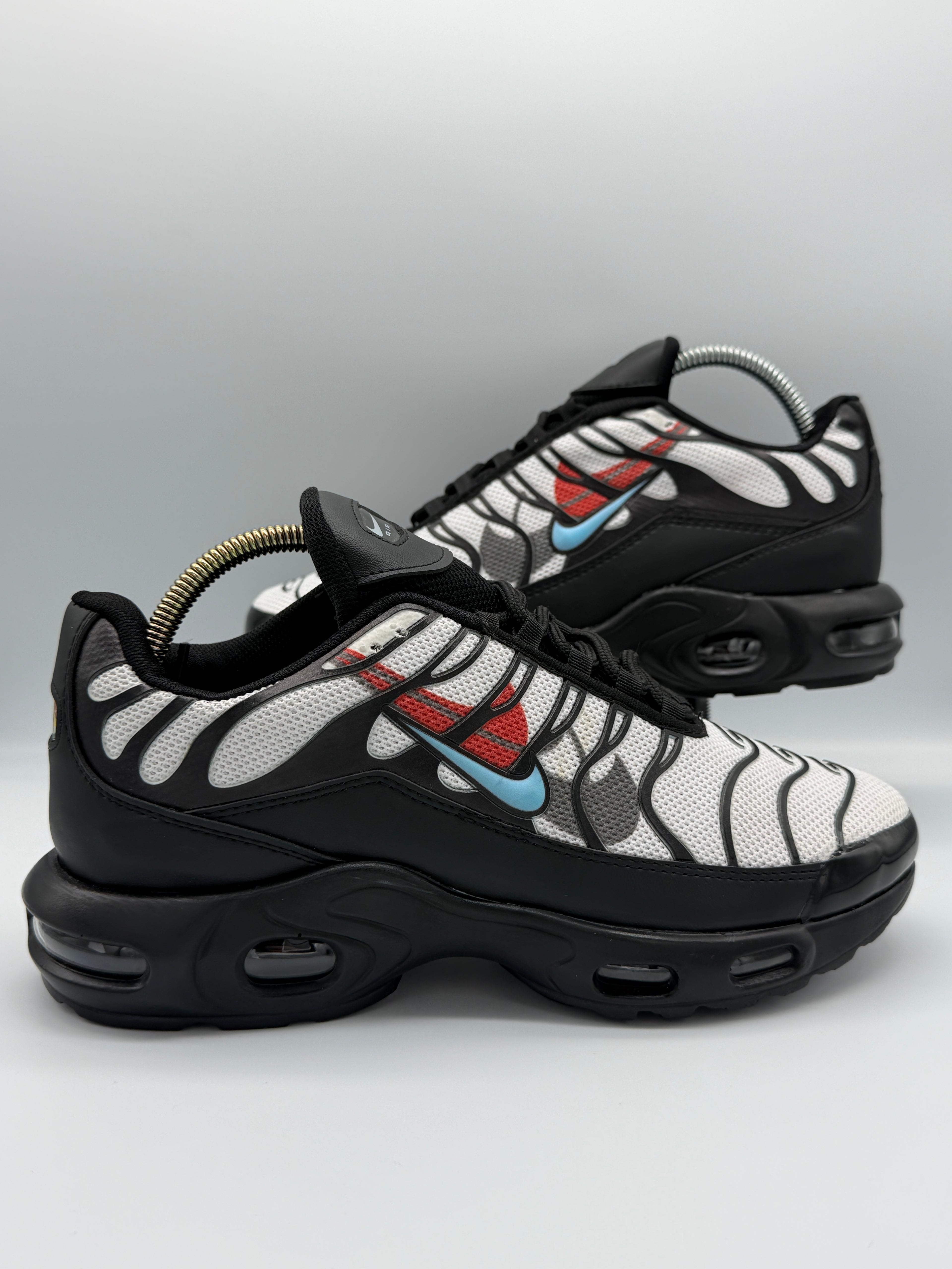 Мъжки маратонки Nike TN в черно и бяло