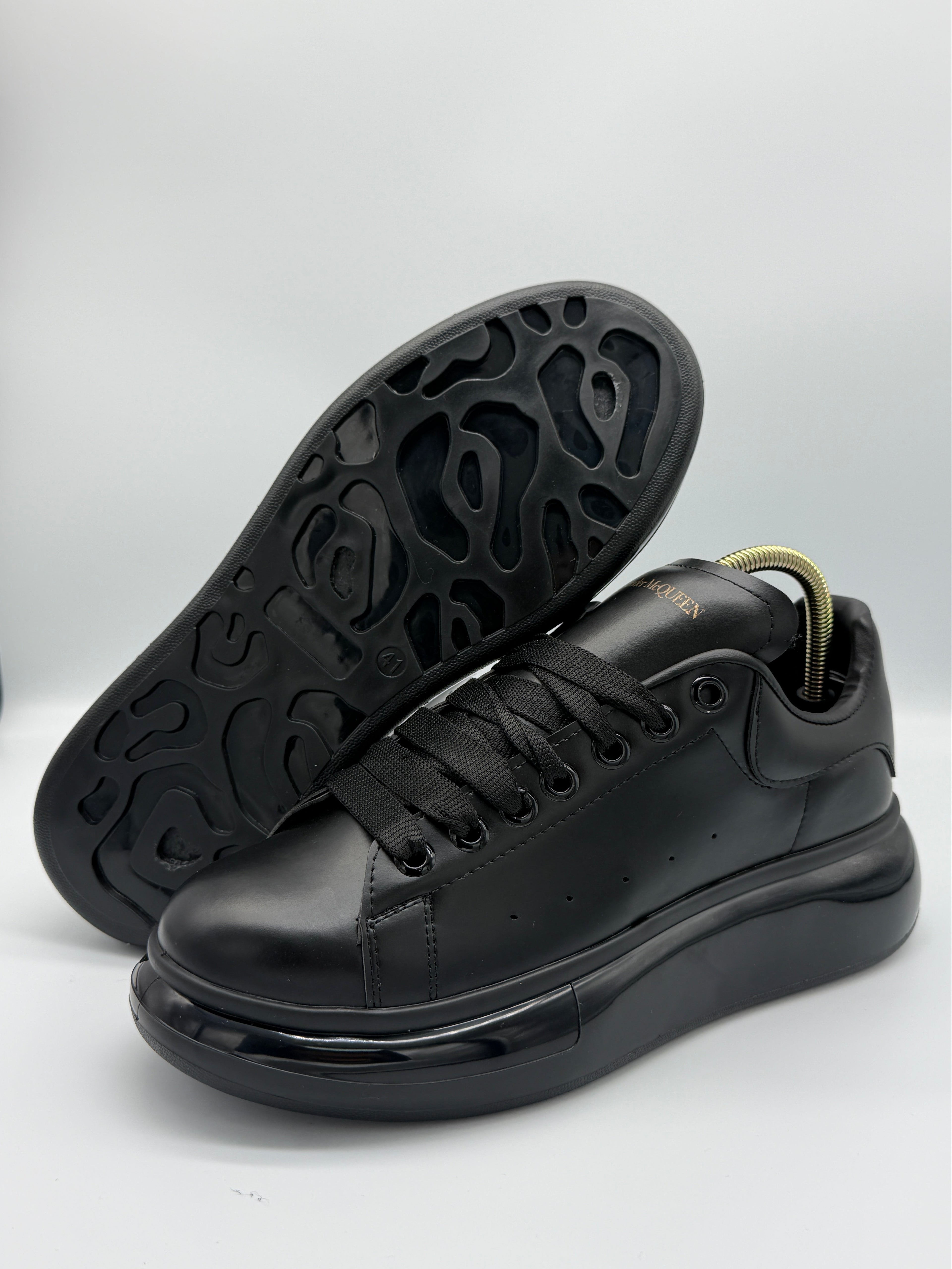 Маратонки Alexander McQueen – Черно