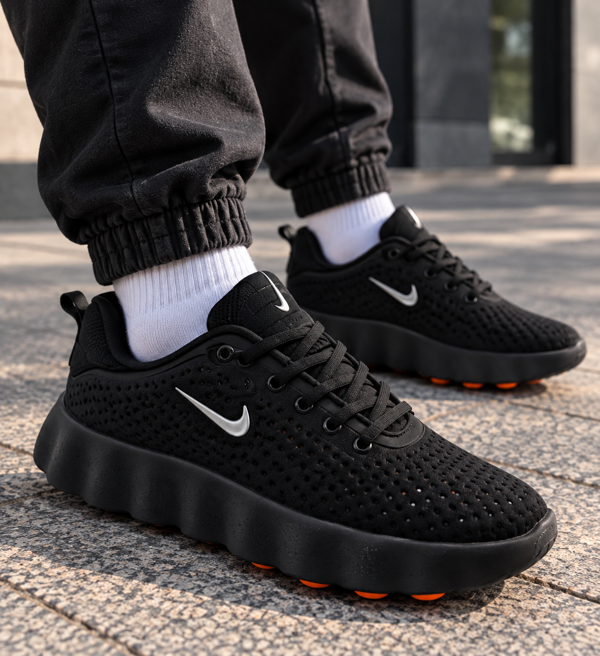 Маратонки Nike Mind 002 в черно