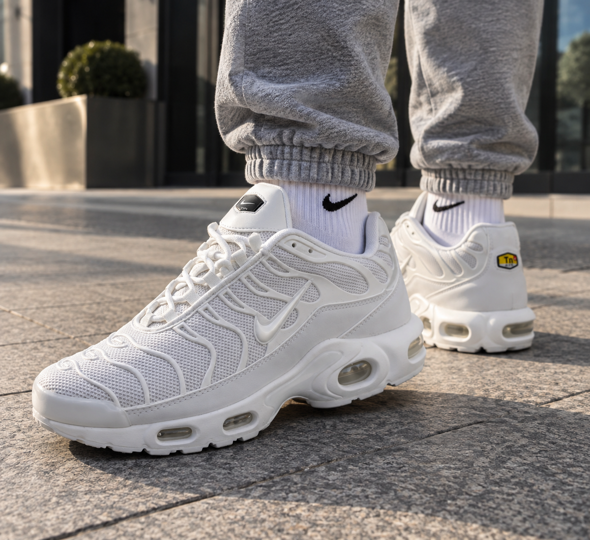 Мъжки маратонки Nike TN в бяло